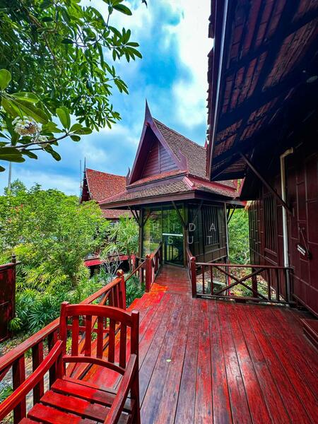 ให้เช่า - Business with Villa For Rent In Thappraya Area, ชลบุรี