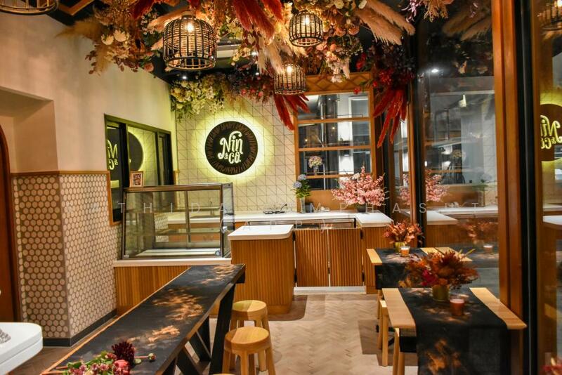 ให้เช่า - Business with Villa For Rent In Thappraya Area, ชลบุรี