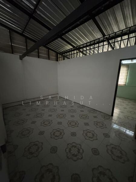 ขาย - 3 Room Building For Sale, ชลบุรี