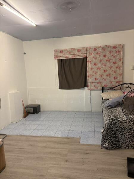 For Sale - 3 Room Building For Sale, Chon Buri