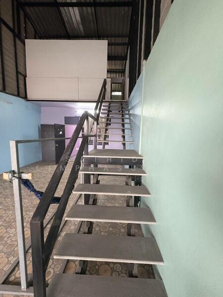 For Sale - 3 Room Building For Sale, Chon Buri