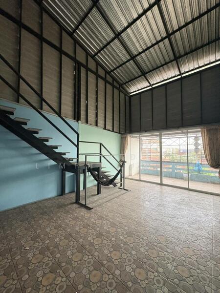 For Sale - 3 Room Building For Sale, Chon Buri