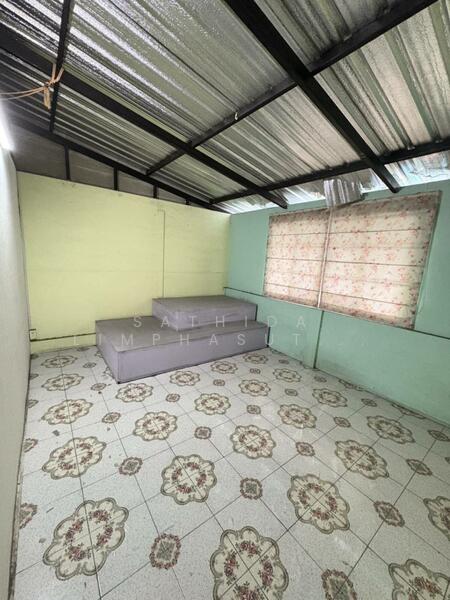 For Sale - 3 Room Building For Sale, Chon Buri