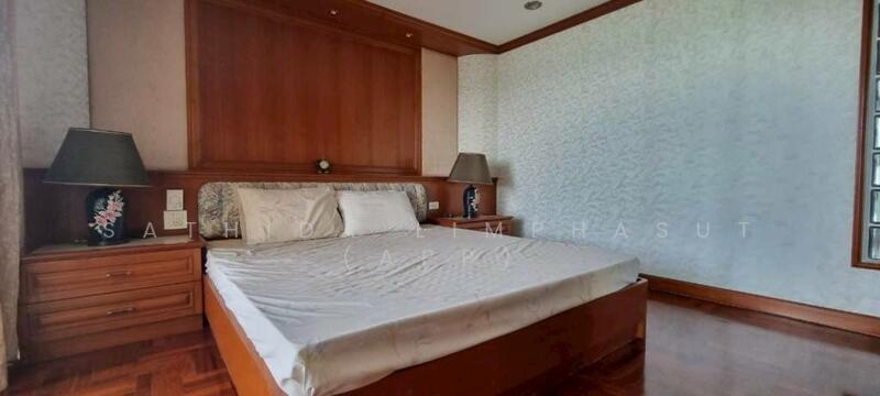 For Sale - Silver Beach Condominium, Chon Buri