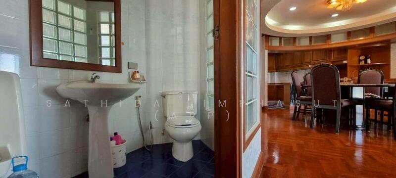 For Sale - Silver Beach Condominium, Chon Buri