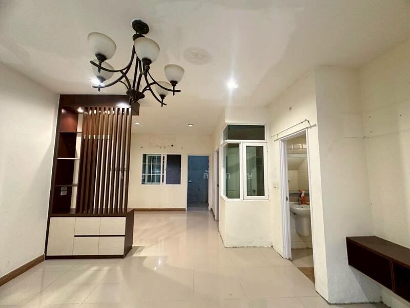 ขาย - Golden Town Onnut-Pattanakarn : ทาวน์โฮม โกลเด้น ทาวน์ อ่อนนุช-พัฒนาการ, กรุงเทพ