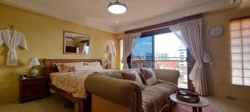 For Sale - 5 Storey Commercial Building In Pratumnak, Chon Buri