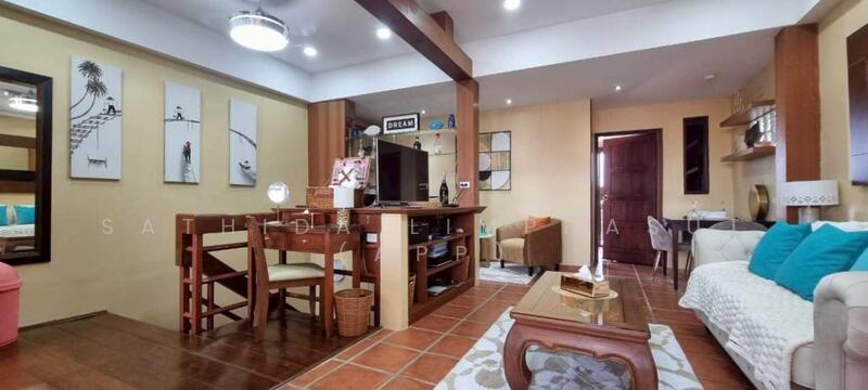 ขาย - 5 Storey Commercial Building In Pratumnak, ชลบุรี