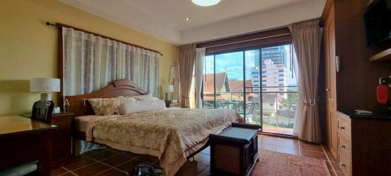 For Sale - 5 Storey Commercial Building In Pratumnak, Chon Buri