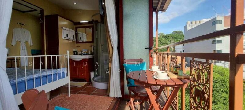 ขาย - 5 Storey Commercial Building In Pratumnak, ชลบุรี