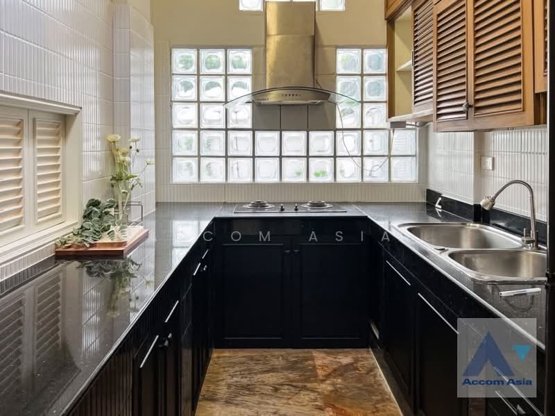 Home Office 5 Bedrooms Townhouse for Rent in Sukhumvit, Bangkok near BTS Phra khanong (AA44856), กรุงเทพ, คลองตันเหนือ, วัฒนา, กรุงเทพ, 260 ตร.ม., ทาวน์เฮ้าส์ ให้เช่า, โดย Accom Asia, 500014793 - DDproperty.com