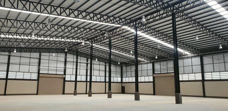 ให้เช่า - โกดังให้เช่า/ขาย ที่ตั้งบนที่ดิน4 ไร่ ต.หลองปลาไหล อ.บางละมุง จ.ชลบุรี ขนาด2,860 ตรม., ชลบุรี