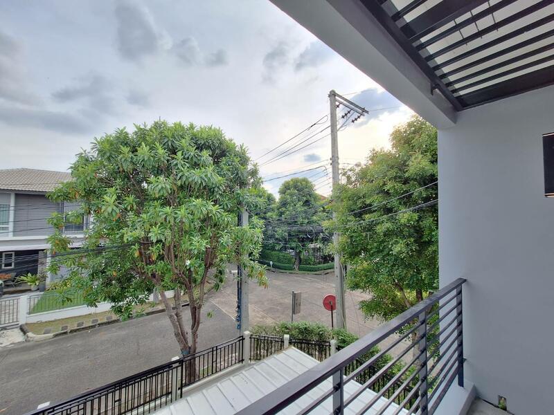 For Sale - The Centro Watcharapol, Bangkok