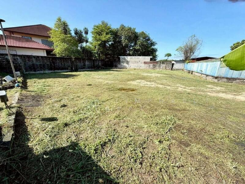 For Sale - Land Plot Size 808 SQ.M. Near Mabprachan Lake, Chon Buri