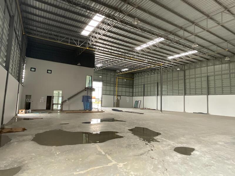 For Rent - โกดังให้เช่าพร้อมออฟฟิศ คลองสงน้ำทำโรงงานได้ขนาด1,424ตรม.(รหัสทรัพย์TW4-501025), Samut Prakan