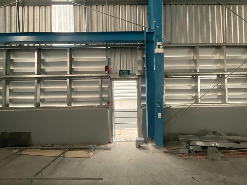 ให้เช่า - ให้เช่าโรงงานแหลมฉบัง พื้นที่สีม่วง ชลบุรี ขนาด 1064 ตรม. ศรีราชา จ.ชลบุรี, ชลบุรี