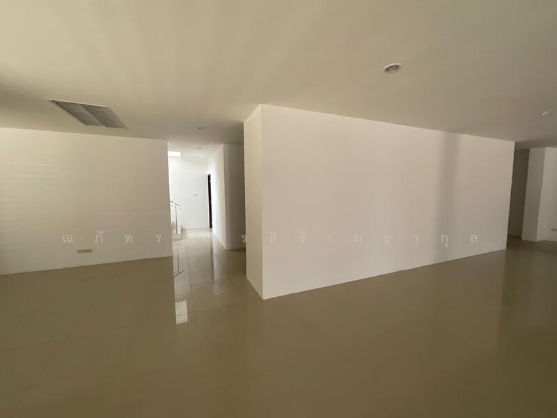 For Rent - โรงงานโกดังสมุทปราการให้เช่า ถนนเลียบคลองส่งน้ำสุวรรณภูมิ ขนาด 9468 ตรม. ต.บางปลา จ.สมุทรปราการ, Samut Prakan