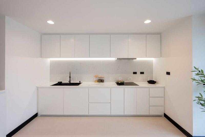 For Sale - Ruamjit Mansion (Apartment Building), Bangkok