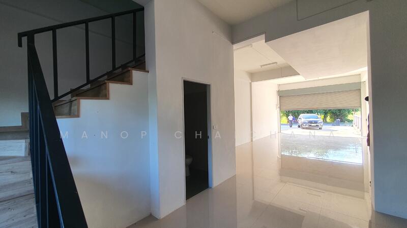 For Sale - อาคารพานิชย์ บึงเสนาท เมืองนครสวรรค์, Nakhon Sawan
