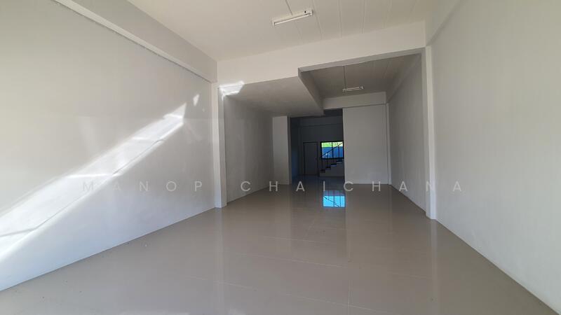 For Sale - อาคารพานิชย์ บึงเสนาท เมืองนครสวรรค์, Nakhon Sawan