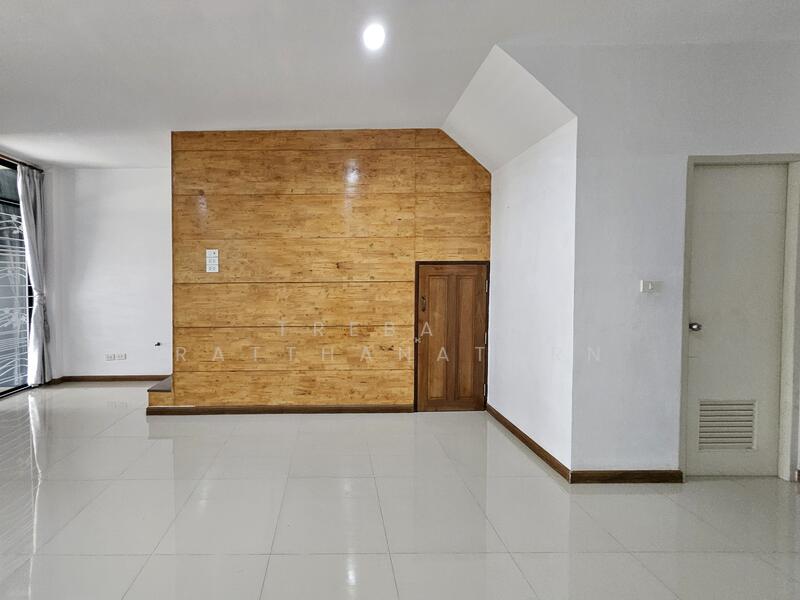 For Rent - Haus 35 Chaengwattana, Nonthaburi