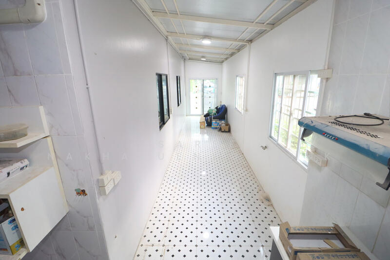 ทาวน์โฮม ลาดพร้าว, ทาวน์โฮม วังทองหลาง