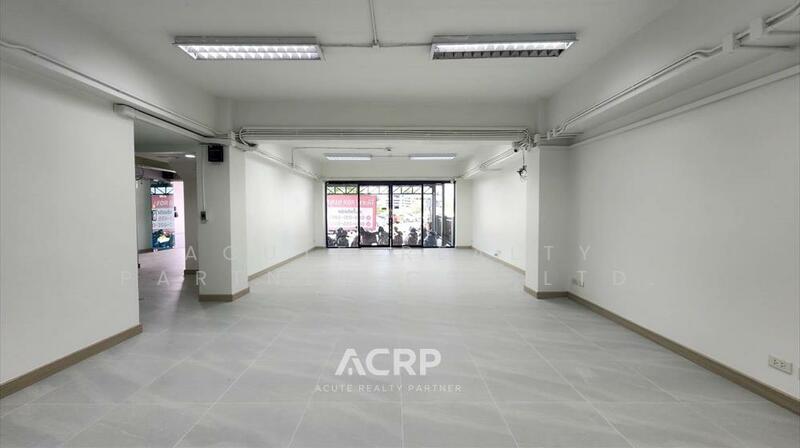 For Sale - ให้เช่าอาคารสำนักงาน 5 ชั้น ซอยพัฒนาการ 31/1 ทำเลดี รีโนเวทใหม่ พร้อมใช้งาน, Bangkok