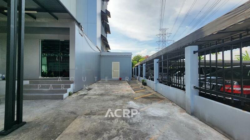 For Sale - ให้เช่าอาคารสำนักงาน 5 ชั้น ซอยพัฒนาการ 31/1 ทำเลดี รีโนเวทใหม่ พร้อมใช้งาน, Bangkok