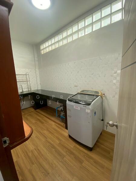 For Rent - RM328 ให้เช่า ทาวน์เฮ้าส์ 3 ชั้น ประชาราษฎร์บำเพ็ญ ห้วยขวาง ไม่รับจดทะเบียนบริษัท, Bangkok