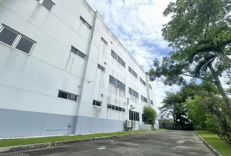 For Sale - ขายโรงงานพร้อมอาคาร 3ชั้น ในกรุงเทพมหานคร พื้นที่สีม่วงแขวงทับยาว ลาดกระบัง, Bangkok