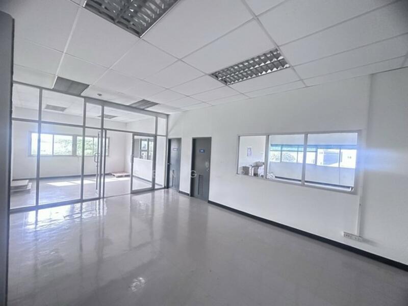 For Sale - ขายโรงงานพร้อมอาคาร 3ชั้น ในกรุงเทพมหานคร พื้นที่สีม่วงแขวงทับยาว ลาดกระบัง, Bangkok