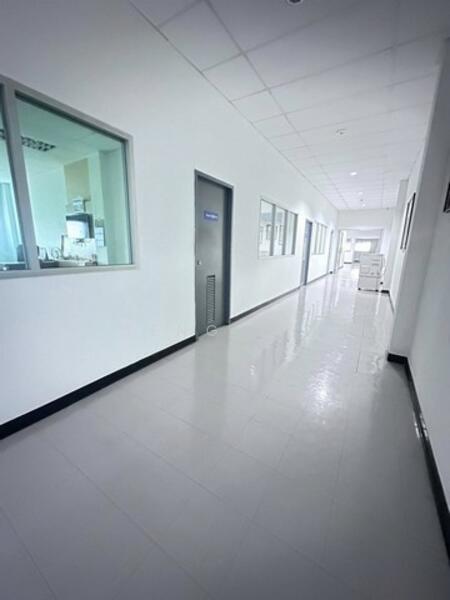 For Sale - ขายโรงงานพร้อมอาคาร 3ชั้น ในกรุงเทพมหานคร พื้นที่สีม่วงแขวงทับยาว ลาดกระบัง, Bangkok