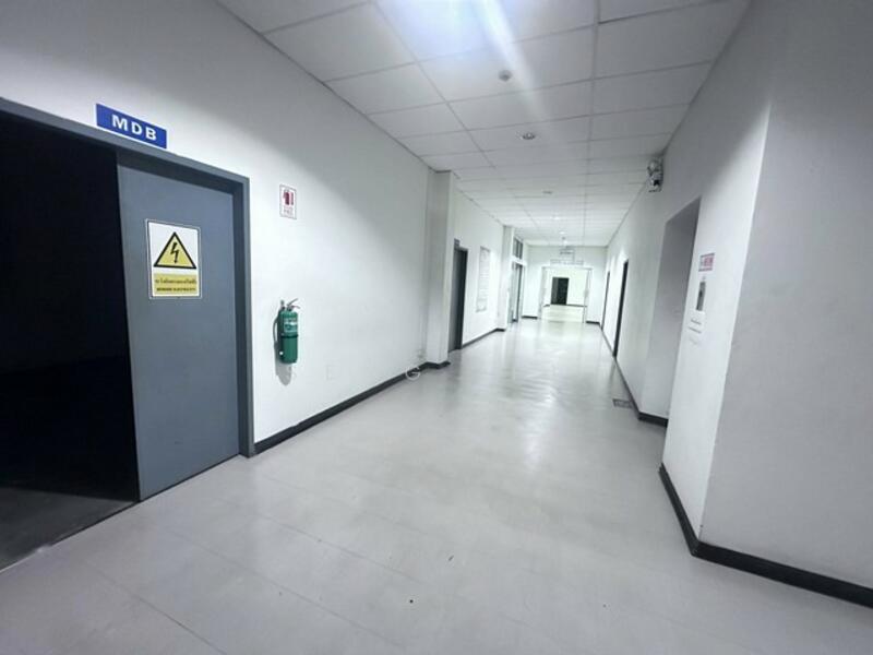 For Sale - ขายโรงงานพร้อมอาคาร 3ชั้น ในกรุงเทพมหานคร พื้นที่สีม่วงแขวงทับยาว ลาดกระบัง, Bangkok