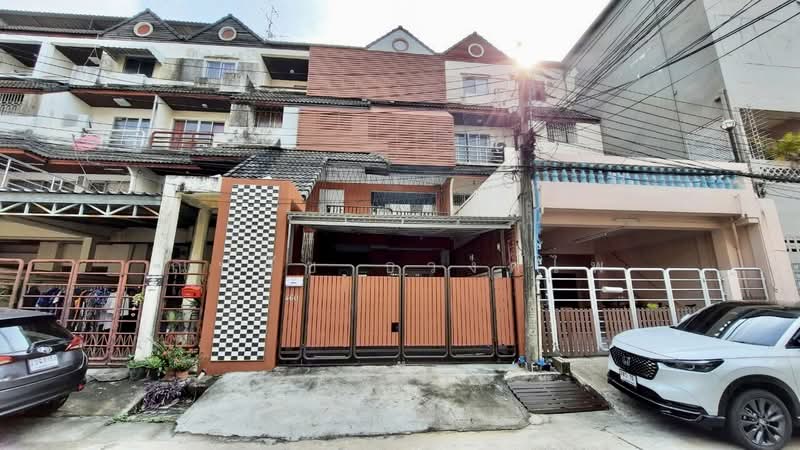 Waratorn Ville, Bangkok, Soi Rerktrilak, Suan Luang, Bangkok, 5 Bedrooms, 300 sqm, Townhouse For Rent, by ณปภัช ธวงค์ไพ, 500015759 - DDproperty.com