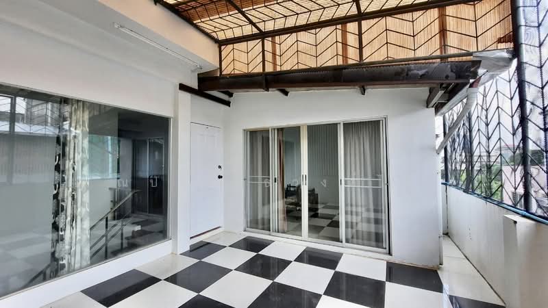 Waratorn Ville : หมู่บ้านวราธรวิลล์, กรุงเทพ, ซอย ฤกษ์ตรีลักษณ์, สวนหลวง, กรุงเทพ, 300 ตร.ม., Townhouse ให้เช่า, โดย ณปภัช ธวงค์ไพ, 500015759 - DDproperty.com