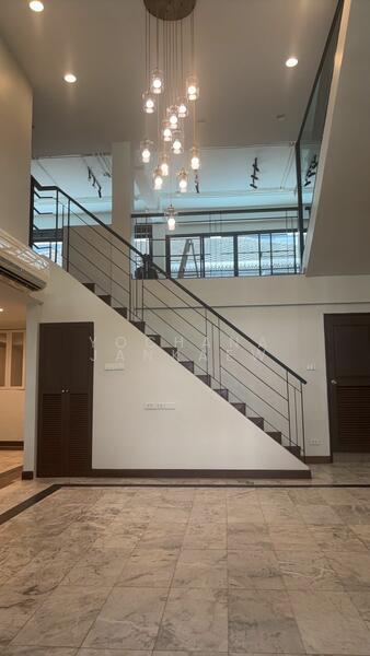 For Sale - 4-Br Townhouse near BTS Sala Daeng, Bangkok