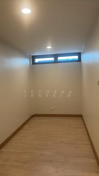 For Sale - 4-Br Townhouse near BTS Sala Daeng, Bangkok