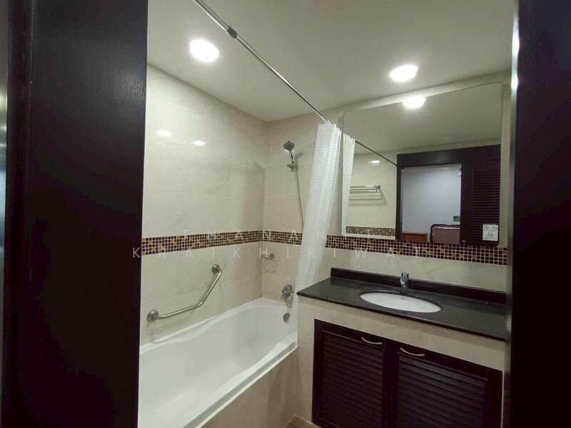 Supalai Place Sukhumvit 39, Bangkok, 175-179 Soi Sukhumvit 39 Sukhumvit Road, Khlong Tan Nua, Watthana, Bangkok, 1 Bedroom, 50 sqm, Condo For Sale, by Thananit Kraikhiriwat, 500016242 - DDproperty.com