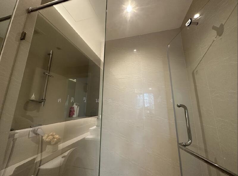 Vtara Sukhumvit 36, Bangkok, 118 Soi Saen Sabai, Phra Kanong, Khlong Toei, Bangkok, 1 Bedroom, 36 sqm, Condo For Rent, by Sasiwimon Sae-Ting, 500016319 - DDproperty.com