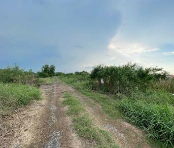 ขาย - ที่ดินเปล่า 800 ตร.ว. ที่ดิน ใกล้หมู่บ้านพนาสนธิ์การ์เด้นวิลล์ ใกล้ซอยไมตรีจิต9 ถนนนิมิตใหม่, กรุงเทพ