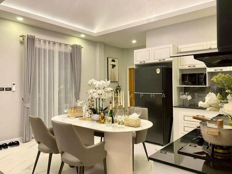 For Sale - Modern Luxury Minimalist Pool Villa, Chon Buri (Pattaya)