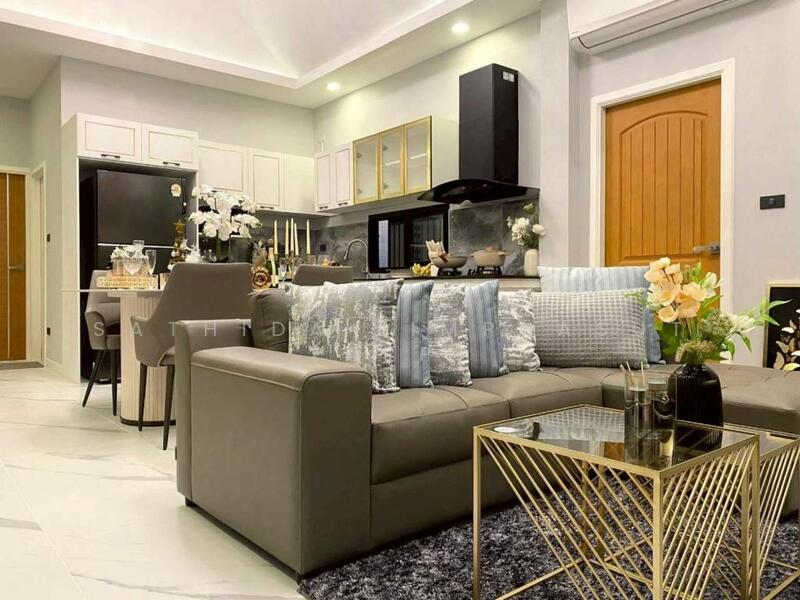 For Sale - Modern Luxury Minimalist Pool Villa, Chon Buri (Pattaya)