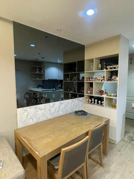 For Sale - State Tower, Bangkok