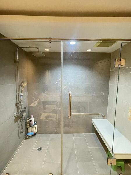 For Sale - State Tower, Bangkok