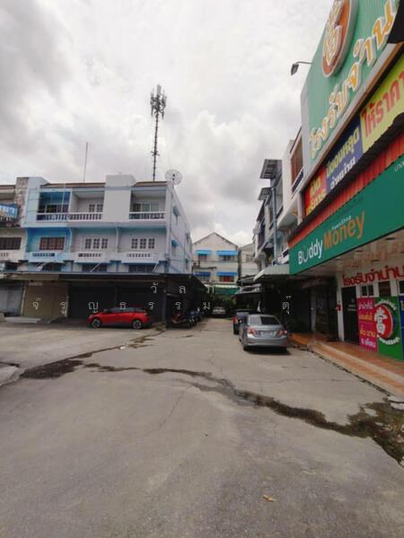 ขาย - เซอร์วิสอพาร์ตเมนต์ 5 ชั้น ติดถนนกาญจนาภิเษก ปากซอยวัดพระเงิน, นนทบุรี