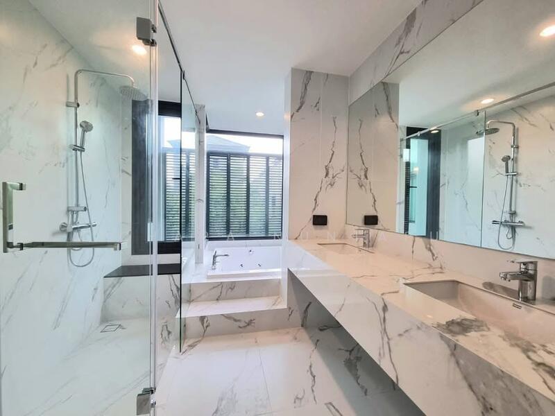 The Sonne Srinakarin-Bangna, Bangkok, Soi Chumchon Mahat Thai 3, Bangna-Trad Road, Dok Mai, Prawet, Bangkok, 4 Bedrooms, 245 sqm, Single Detached House For Sale, by Nichapa Nuntapun, 500017171 - DDproperty.com