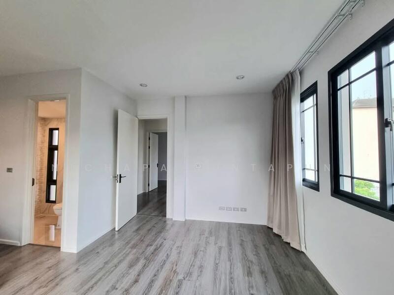 The Sonne Srinakarin-Bangna, Bangkok, Soi Chumchon Mahat Thai 3, Bangna-Trad Road, Dok Mai, Prawet, Bangkok, 4 Bedrooms, 245 sqm, Single Detached House For Sale, by Nichapa Nuntapun, 500017171 - DDproperty.com