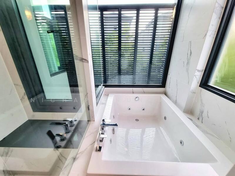The Sonne Srinakarin-Bangna, Bangkok, Soi Chumchon Mahat Thai 3, Bangna-Trad Road, Dok Mai, Prawet, Bangkok, 4 Bedrooms, 245 sqm, Single Detached House For Sale, by Nichapa Nuntapun, 500017171 - DDproperty.com