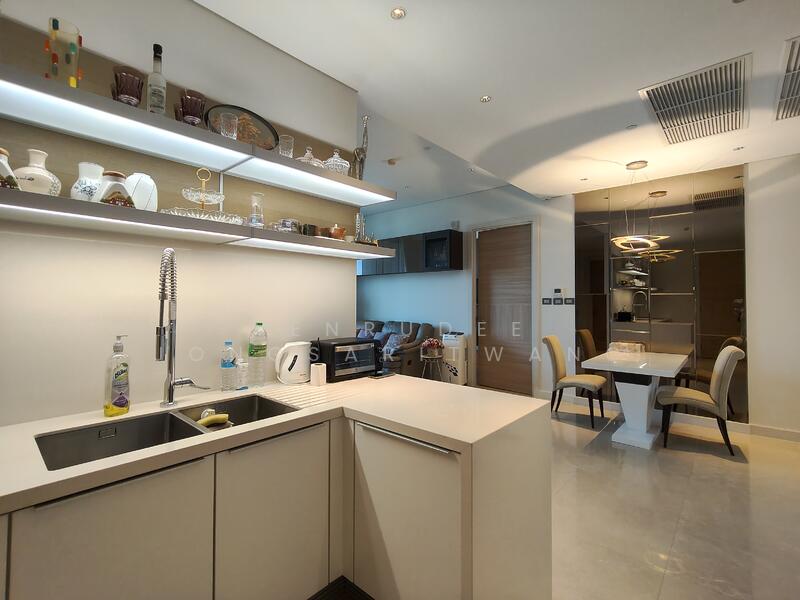 ขาย - Sindhorn Residence : สินธร เรสซิเดนซ์ หลังสวน, กรุงเทพ