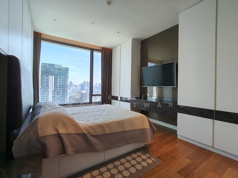 ขาย - Sindhorn Residence : สินธร เรสซิเดนซ์ หลังสวน, กรุงเทพ